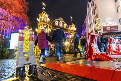 Weihnachtsmarkt Heinzels Winterm?rchen K?ln - 08.12.2025.-stock-foto