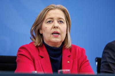 Pressestatement zu den Ergebnissen des Koalitionsausschusses-stock-foto