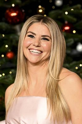 ABBleipzig: Beatrice Egli Saengerin zu Gast auf dem roten Teppich bei der 31.Jose Carreras Gala in der Media City Leipzig, am 10.12.25 Sachsen Deutschland *** ABBleipzig Beatrice Egli singer on the red carpet at the 31 Jose Carreras Gala in the Media City Leipzig, on 10 12 25 Saxony Germany-stock-foto