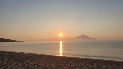 Napfelkelte Mythos hegynél.-stock-foto