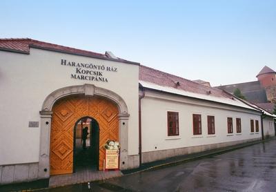 Kopcsik Marcipán Galéria, Eger-stock-photo