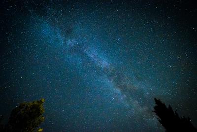 Csillagos égbolt a tejúttal-stock-foto