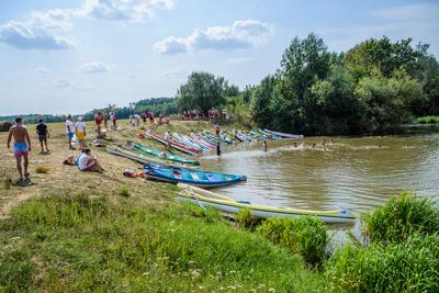 Vizitúrázók az Öreg-Túron-stock-foto