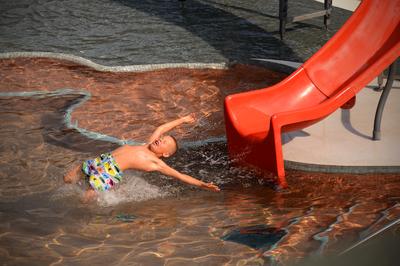 Budaörs, Városi Uszoda és Sportcsarnok-stock-foto