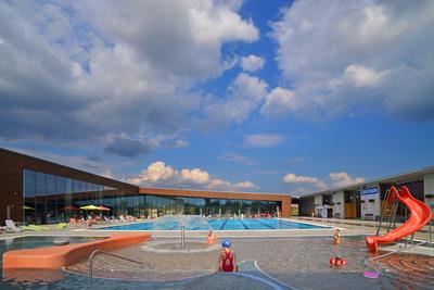 Budaörs, Váosi Uszoda-stock-foto