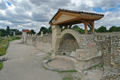 Tác-Gorsium-stock-foto