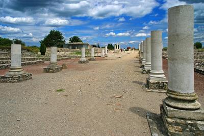 Tác-Gorsium-stock-foto