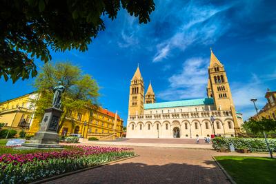 Pécs, Szent Péter- és Szent Pál-székesegyház-stock-foto