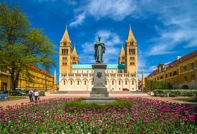 Pécs, Szent Péter- és Szent Pál-székesegyház-stock-foto