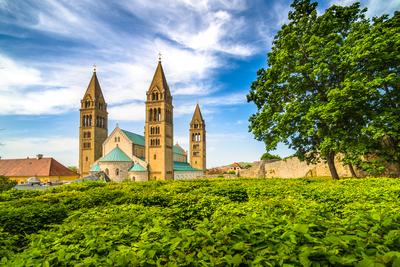 Pécs, Szent Péter- és Szent Pál-székesegyház-stock-foto