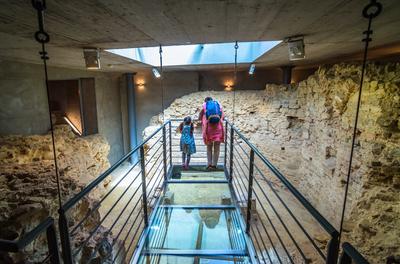 Pécs, Cella Septichora Látogatóközpont-stock-foto