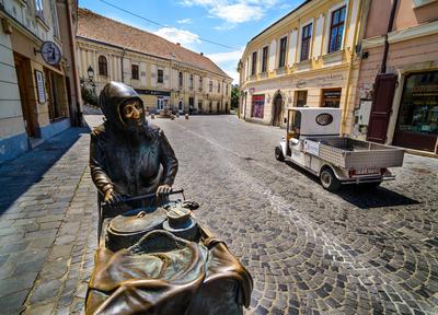 Székesfehérvár, Kati néni szobor-stock-foto