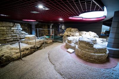 Székesfehérvár, Középkori Romkert-stock-foto