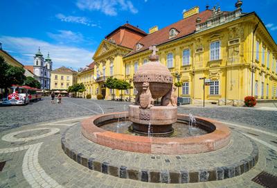 Székesfehérvár, a Városház tér-stock-foto