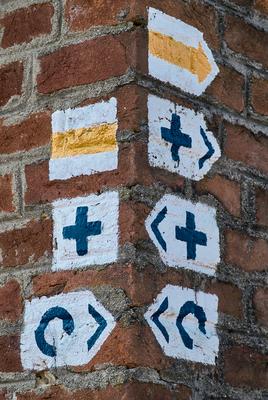 Turista jelzések az Őrségben-stock-foto