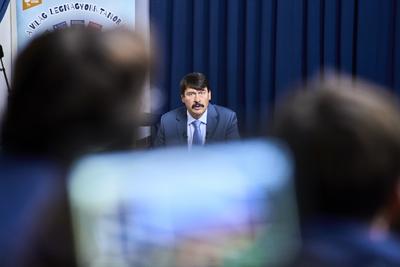 Áder János klímavédelmi tanórát tartott Budakeszin-stock-foto