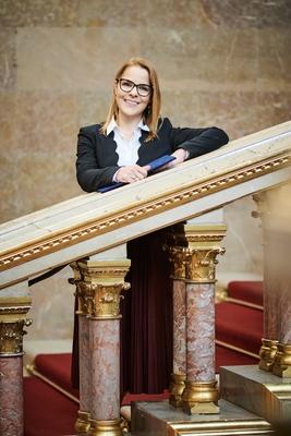Dr. Balatoni Katalin-stock-foto