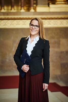 Dr. Balatoni Katalin-stock-foto