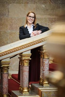 Dr. Balatoni Katalin-stock-foto