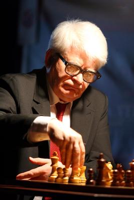 Spasszkijt kapta 70. születésnapjára Portisch Lajos-stock-foto