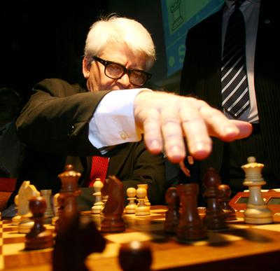 Spasszkijt kapta 70. születésnapjára Portisch Lajos-stock-foto