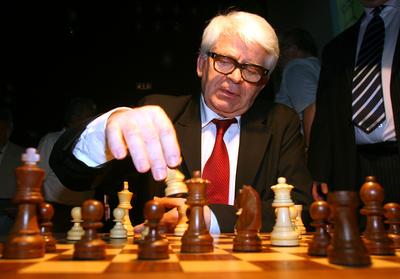 Spasszkijt kapta 70. születésnapjára Portisch Lajos-stock-foto