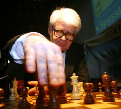 Spasszkijt kapta 70. születésnapjára Portisch Lajos-stock-photo