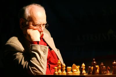 Spasszkijt kapta 70. születésnapjára Portisch Lajos-stock-foto