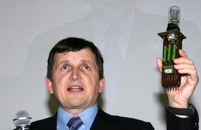Charles Simonyi Budapesten-stock-foto