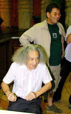 Faludy erotikus versei már CD-n is-stock-foto