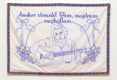 Modernkori falvédők-stock-foto