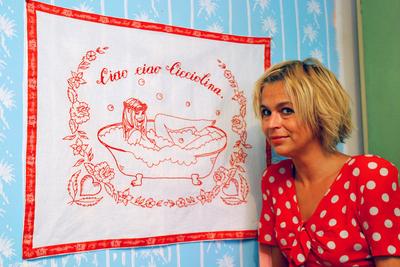 Modernkori falvédők-stock-foto