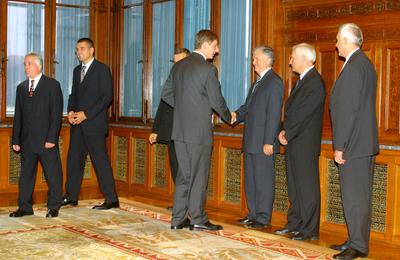 Gyurcsány bemutatja az új kormányt-stock-foto