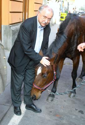 Bemutatták Farkasházi Tivadar Ír úr című könyvét-stock-foto
