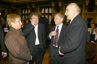 Budapest díszpolgára címet adott át Demszky Gábor főpolgármester-stock-foto