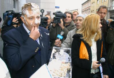 A Szőke Nők Mozgalma demonstrált a negatív megkülönböztetés ellen-stock-foto