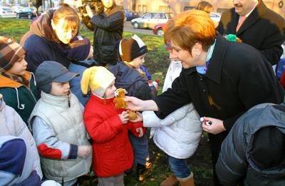 Lamperth Mónika ajándékozott a Roosevelt téren-stock-foto