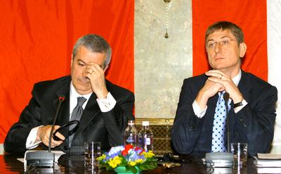 Budapestre látogatott Calin Popescu Tariceanu román miniszterelnök-stock-foto