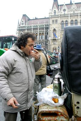 A Kossuth téren demonstrálnak a gazdák-stock-foto