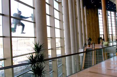 Hétfőn nyit a Művészetek Palotája-stock-foto