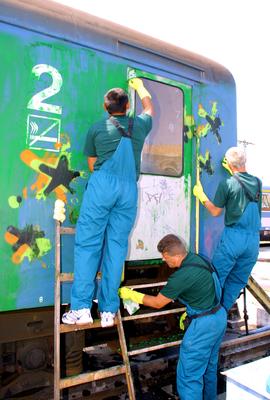 225 milliós kárt okoznak a graffitik a MÁV-nak-stock-foto