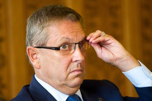 Matolcsy György beszámolója az MNB gazdálkodásáról-stock-foto