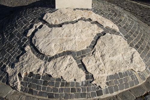 Trianon emlékmű Kisújszálláson-stock-foto