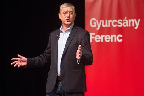 DK fórum Kőbányán-stock-foto