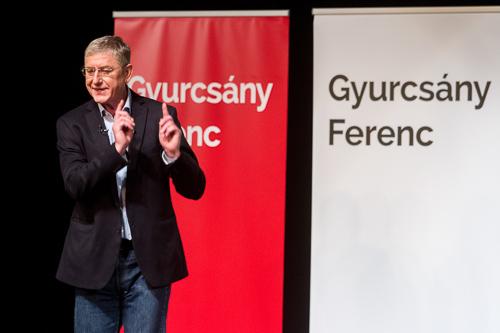 DK fórum Kőbányán-stock-foto