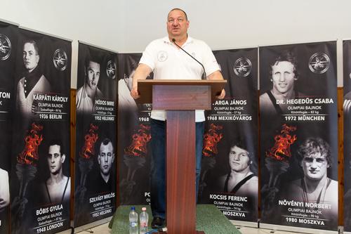 Németh Szilárd sajtótájékoztatója a Csepeli Szabadidő Központban-stock-foto