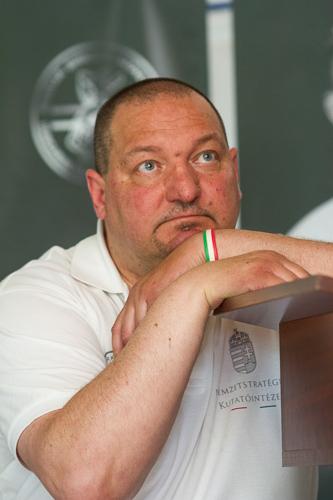 Németh Szilárd sajtótájékoztatója a Csepeli Szabadidő Központban-stock-foto