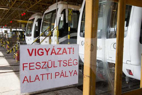 Tarlós István polgármester átadta a felújított orosz metrószerelvényeket-stock-foto