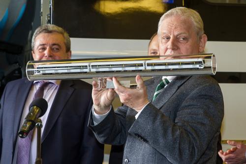 Tarlós István polgármester átadta a felújított orosz metrószerelvényeket-stock-foto