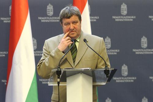 Varga Mihály és Tállai András sajtótájékoztatója-stock-foto